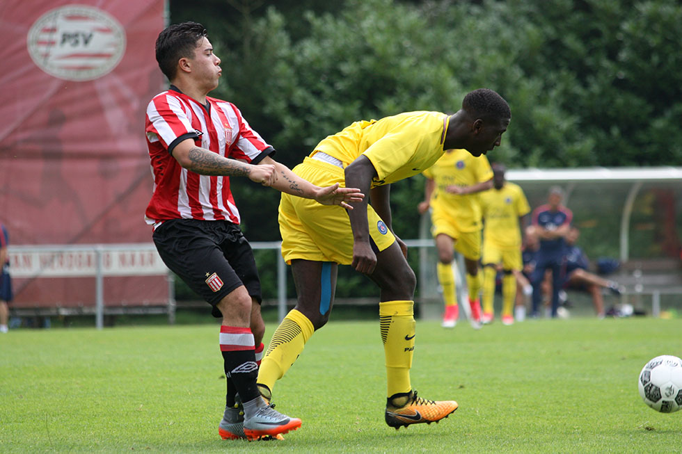 Paris Saint-Germain - Estudiantes de la Plata