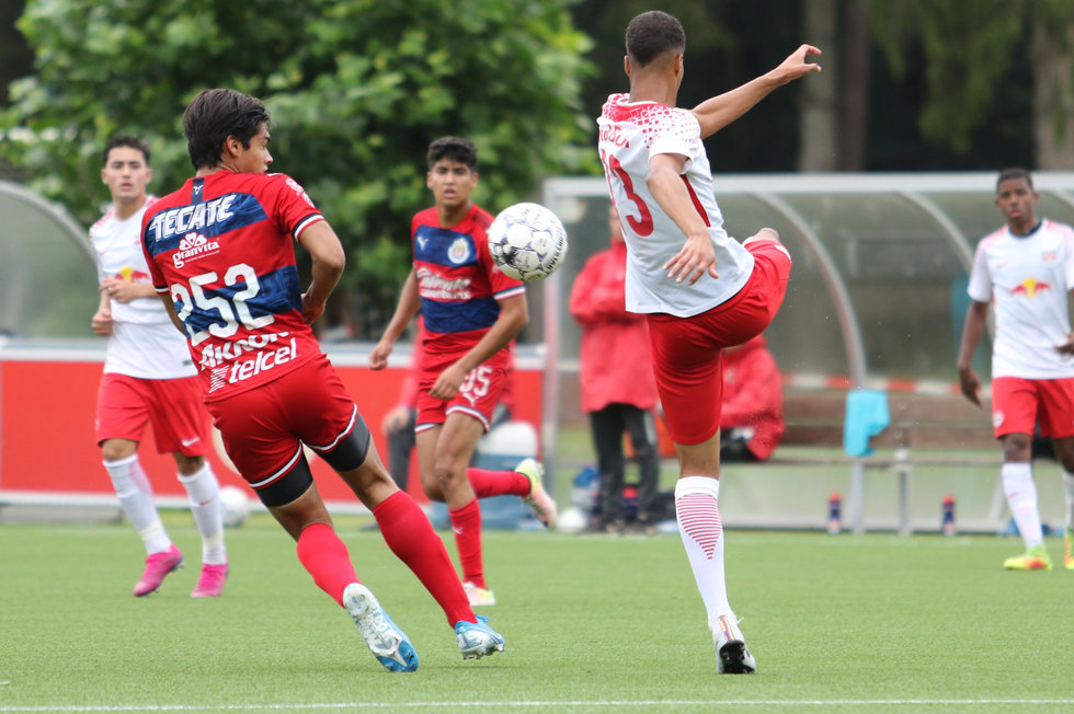 Red Bull Brasil - Chivas Guadalajara