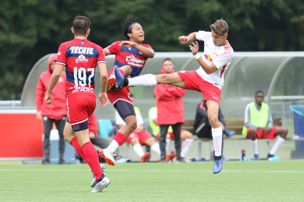 Red Bull Brasil - Chivas Guadalajara